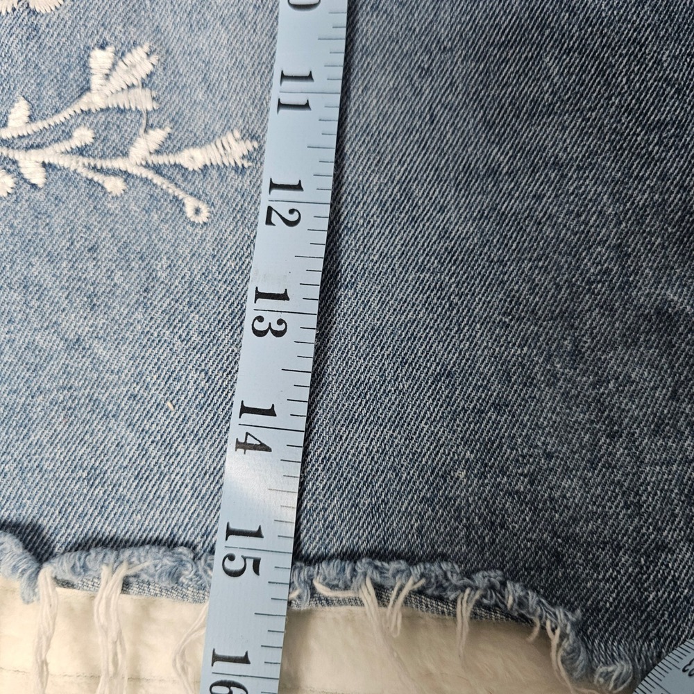 Denim Co. Embroidered Denim Skirt‎ Blue Frayed Hem Women's Size 10 - Picture 7 of 9